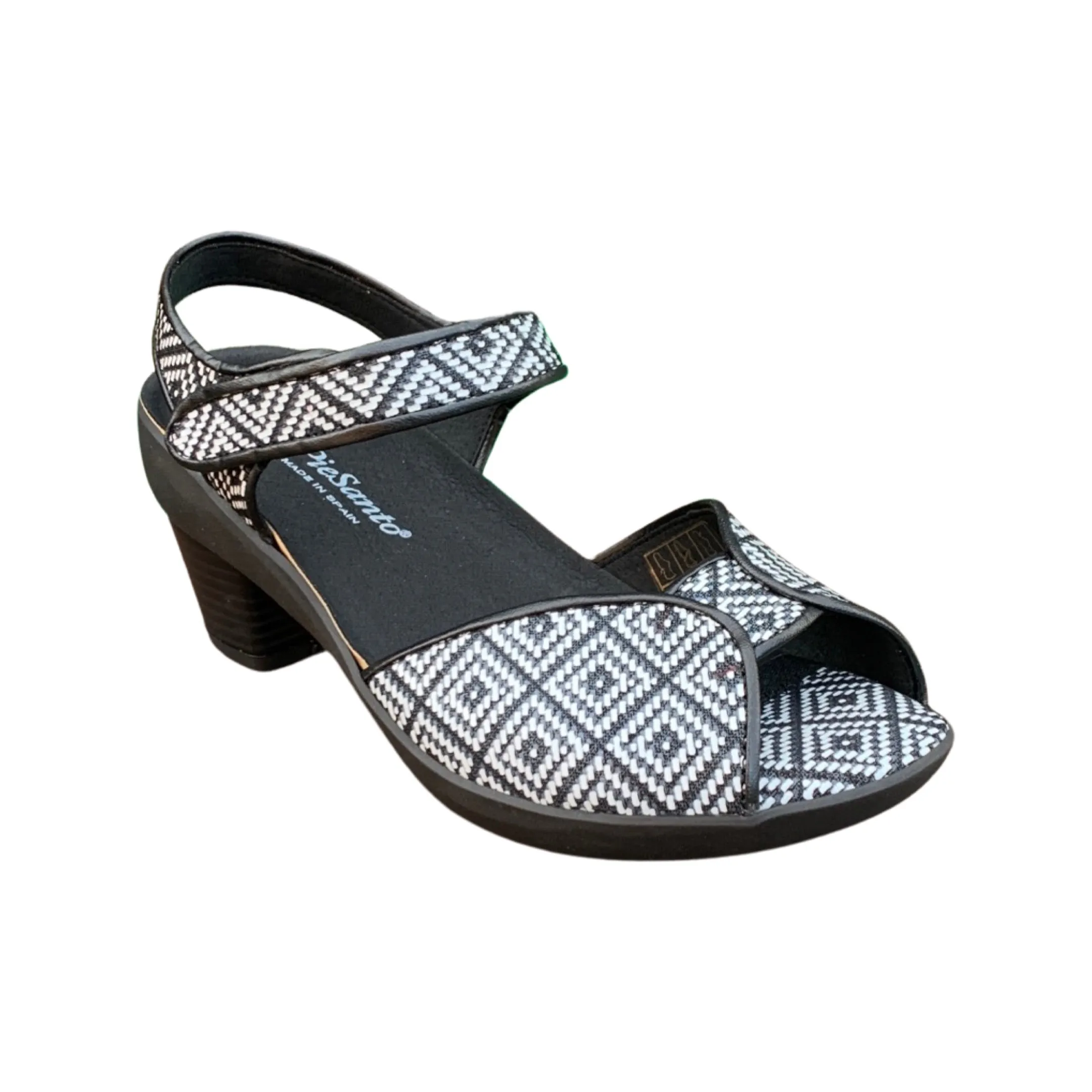 220447 Wicker Black Sandal