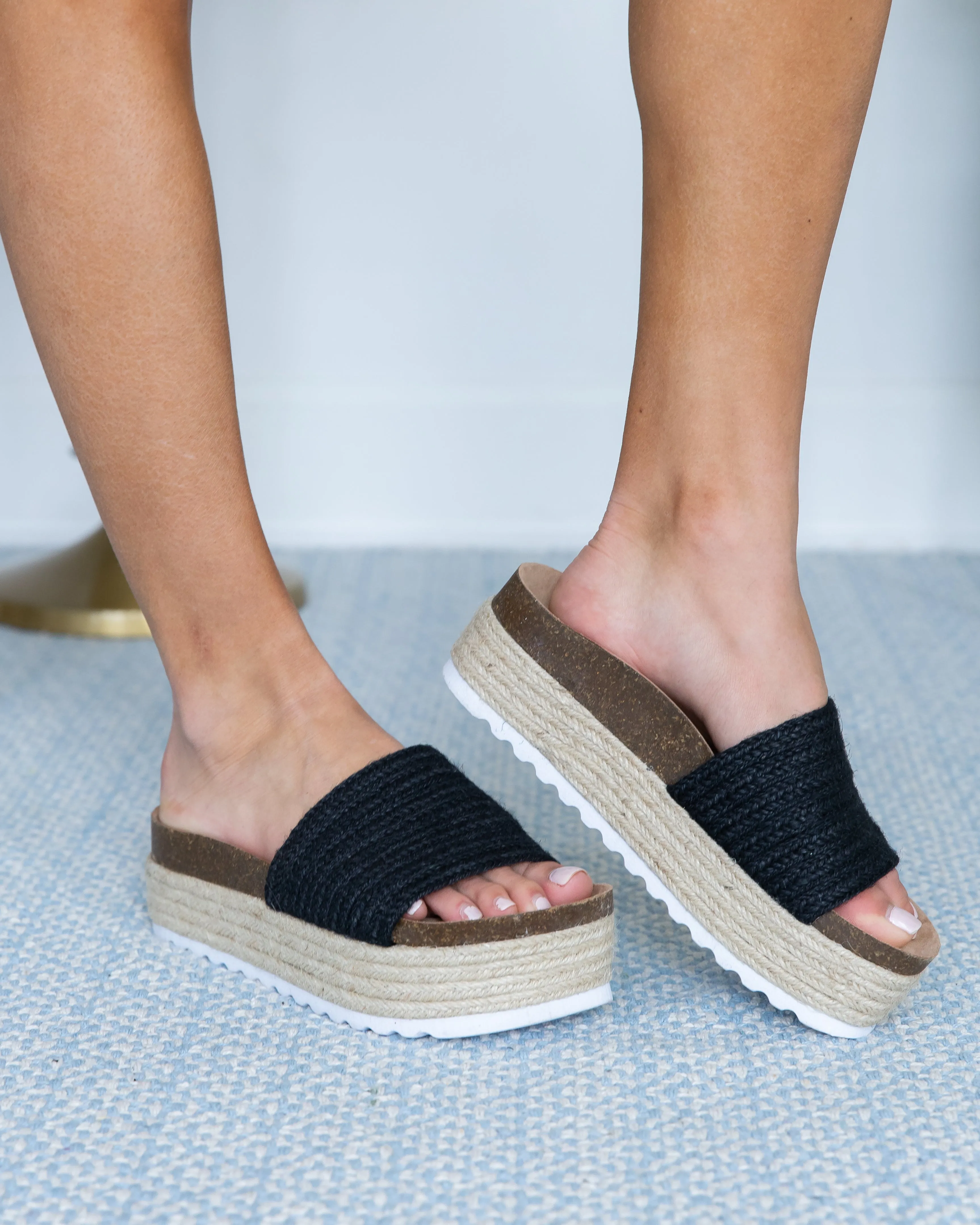 Annette Flatform Sandal - Black