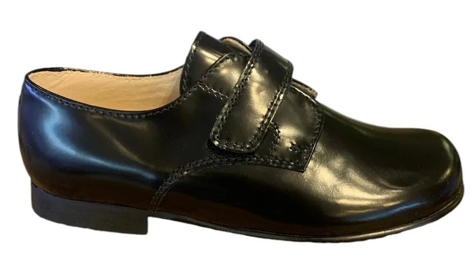 Beberlis Classic Black Velcro Dress Shoe