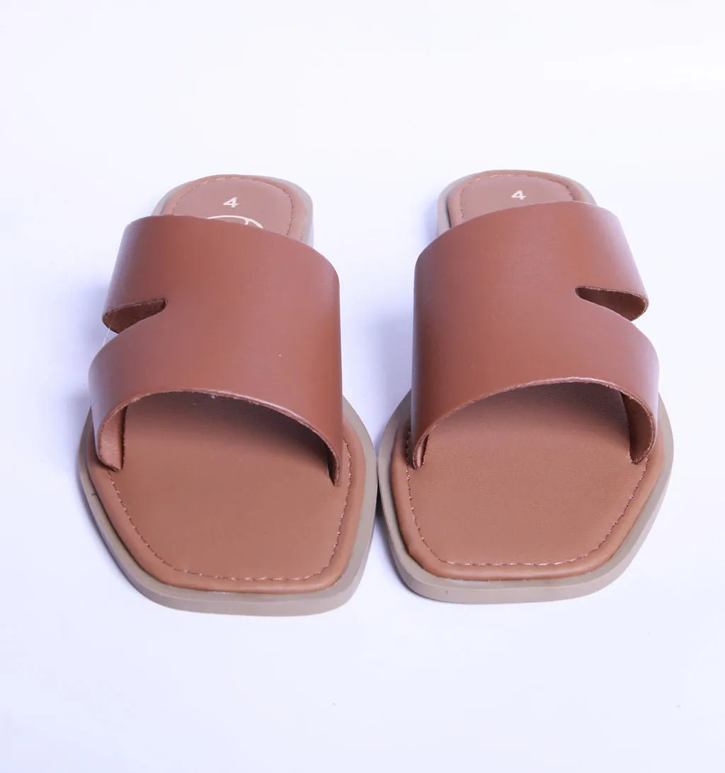 CUTOUT SINGLE STRAP SANDAL-TAN