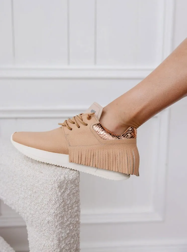 Esseutesse Leather Fringe Sneaker - Peach Fuzz