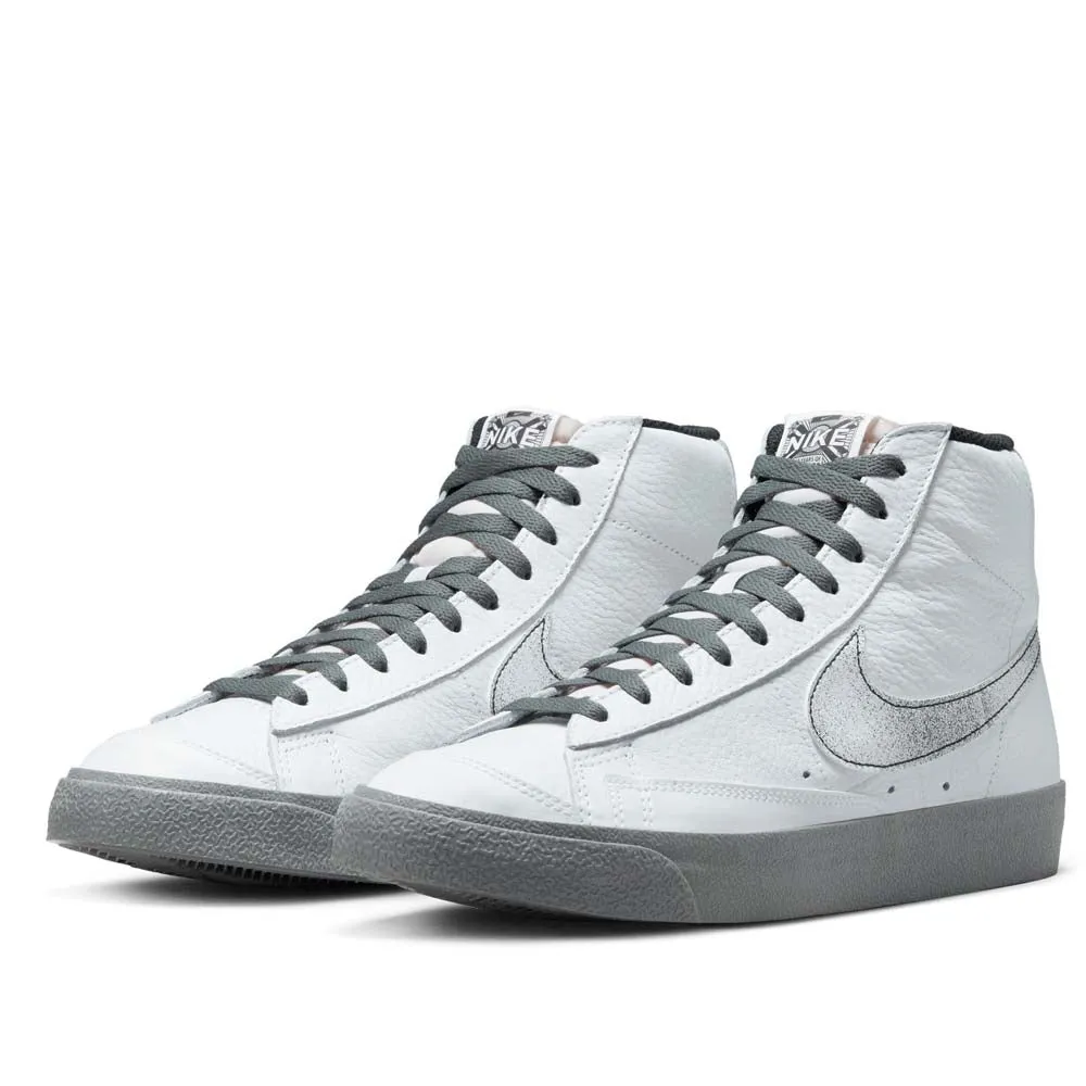 Nike Men's Blazer Mid '77 Shoes