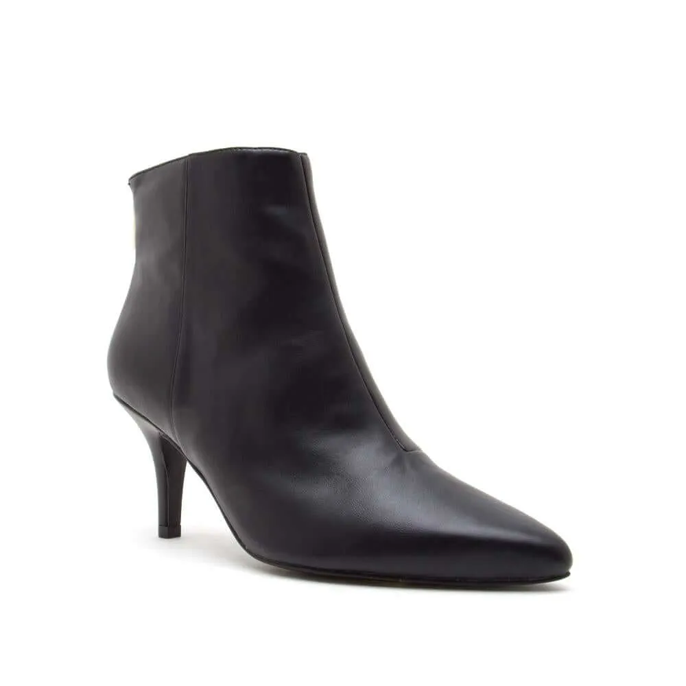 Qupid Portia Black Heeled boots