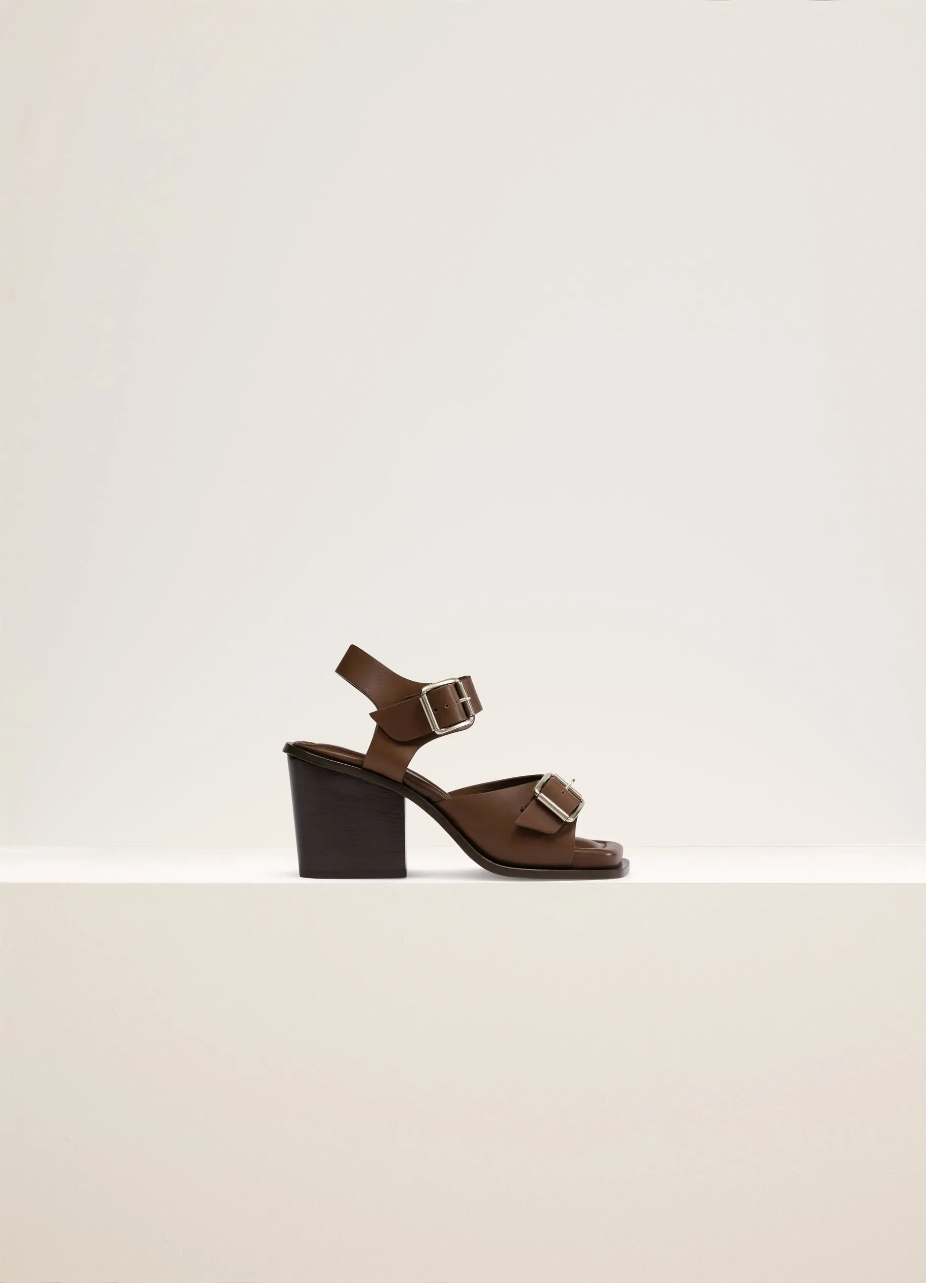 SQUARE HEELED SANDALS WITH STRAPS 80